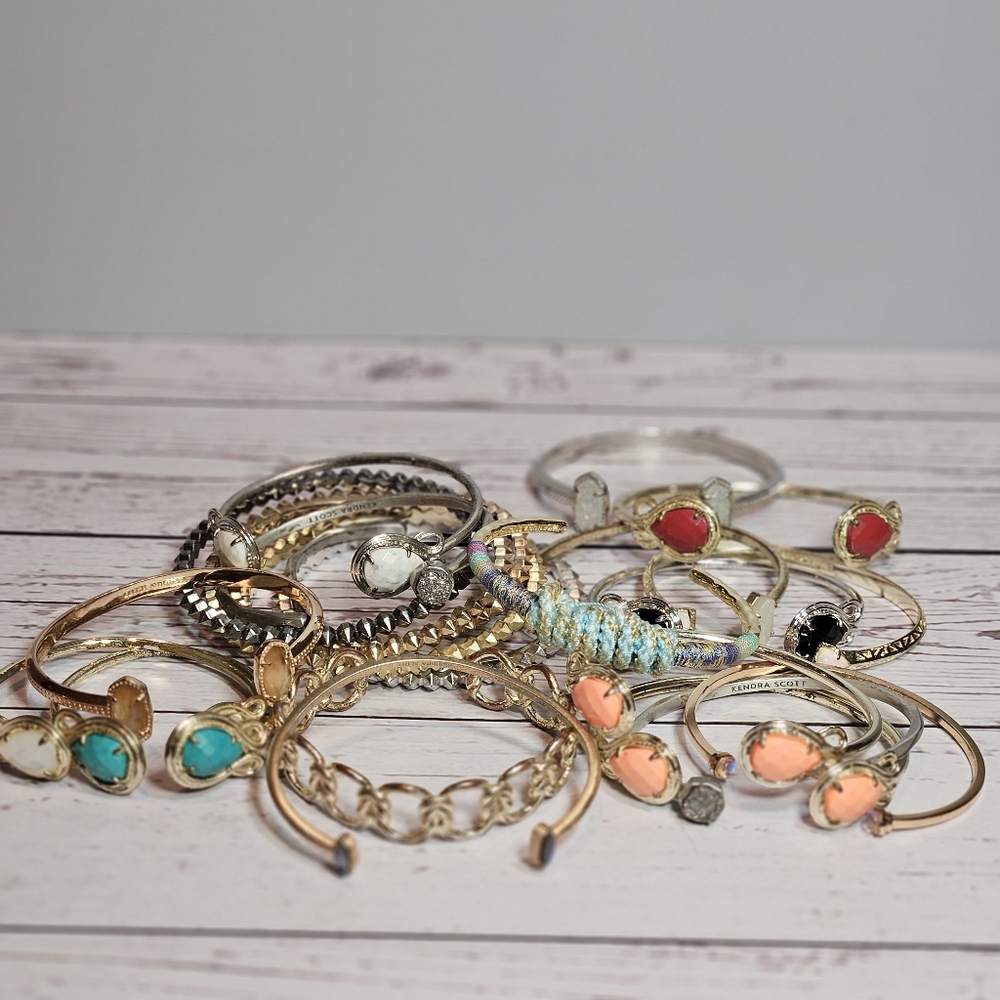 Bundle Of A Few Of Kendra Scott Bracelet Lot